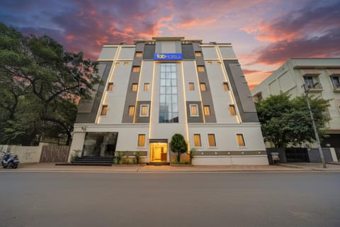 Property building, Facade/entrance