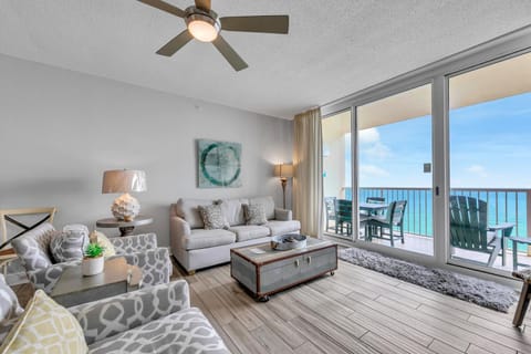 Majestic Beach Towers 2-2003 House in Long Beach