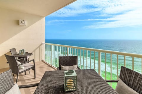 Majestic Beach Towers 2-2003 House in Long Beach