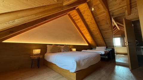 Buni i Bajraktarit Hostel in Montenegro