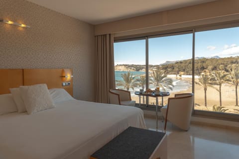 Natural landscape, Photo of the whole room, Bedroom, Sea view