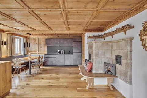 Food, oven, kitchen