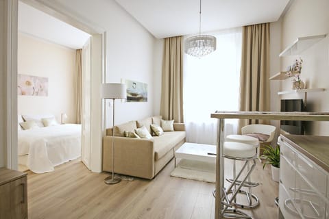 Kitchen or kitchenette, Living room