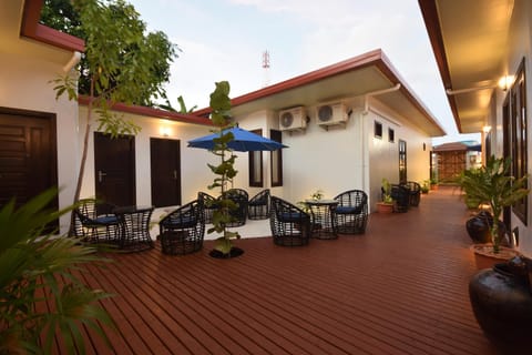 Patio, Day, Garden, Lobby or reception, On site, Area and facilities, Time of day