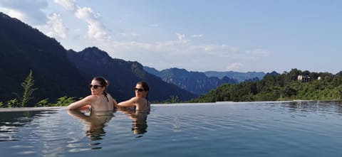 People, Swimming pool, Swimming pool