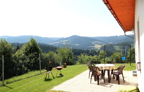 BBQ facilities, Children play ground, Garden, Balcony/Terrace, Mountain view