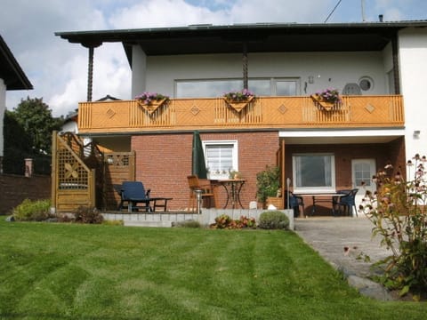 Property building, Facade/entrance, Garden