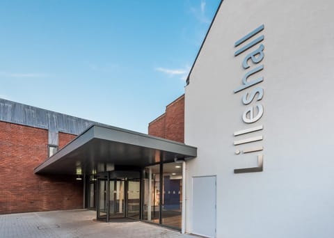 Facade/entrance, Lobby or reception, Lounge or bar