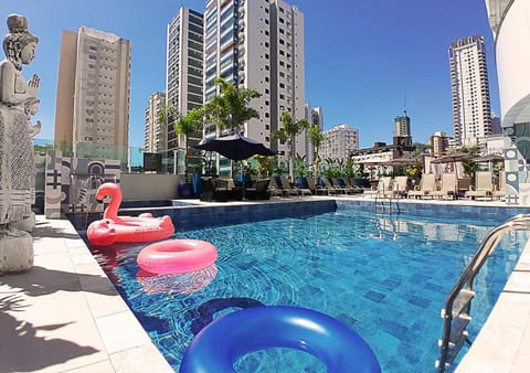 Pool view, Swimming pool, sunbed