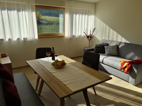 Other, Photo of the whole room