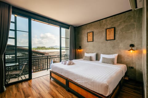 Lanta Chaolay Hostel in Sala Dan