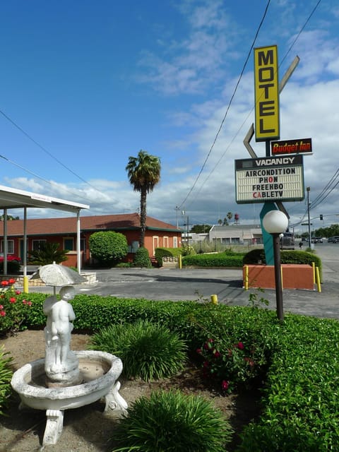 Property building, Day, Property logo or sign