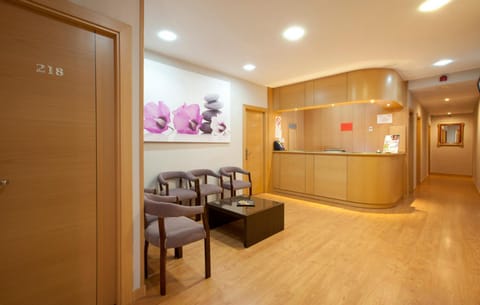 Lobby or reception, Internal: Not applicable to any particular room