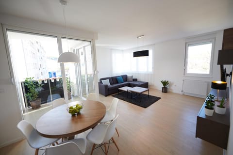 Living room, Dining area