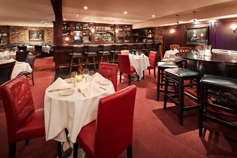 Restaurant/places to eat, Dinner, Alcoholic drinks