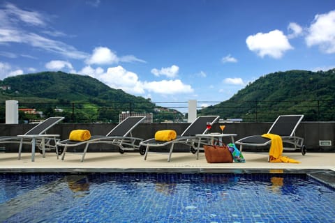 Swimming pool, Swimming pool