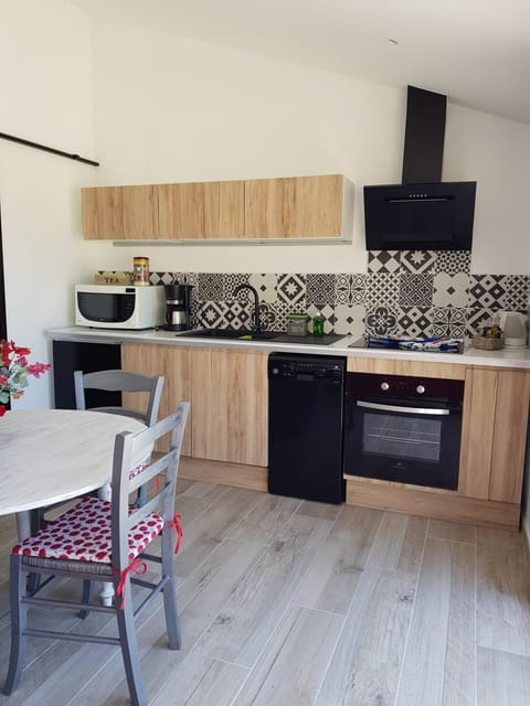 Gite les Coquelicots House in Provence-Alpes-Côte d'Azur