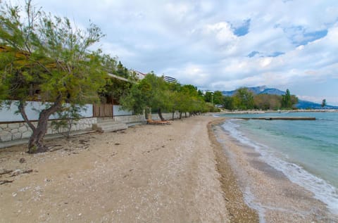 Facade/entrance, Beach