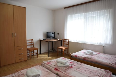 Prenoćište Džinić Inn in Federation of Bosnia and Herzegovina