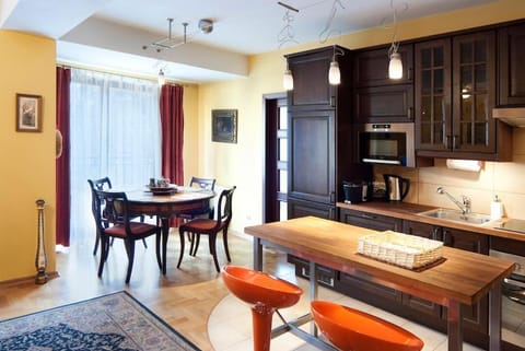 Kitchen or kitchenette, Living room, Dining area