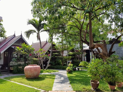 Garden, Garden view
