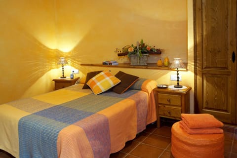 Photo of the whole room, Inner courtyard view