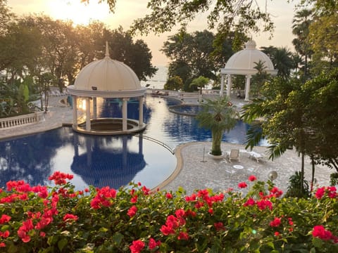 Pool view, Swimming pool
