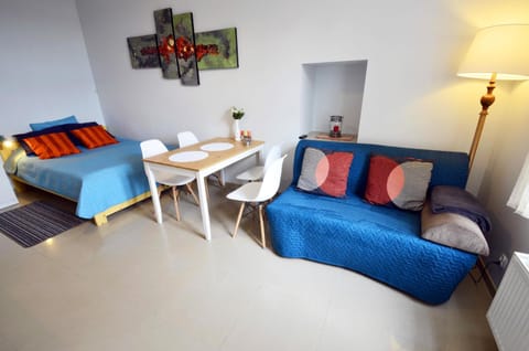 Living room, Seating area, Dining area, Bedroom
