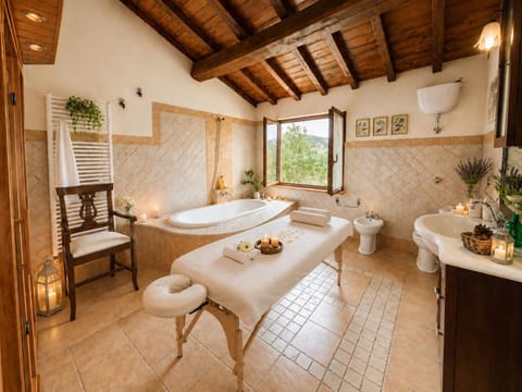 Massage, Spa and wellness centre/facilities