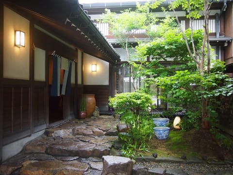 Facade/entrance, Garden