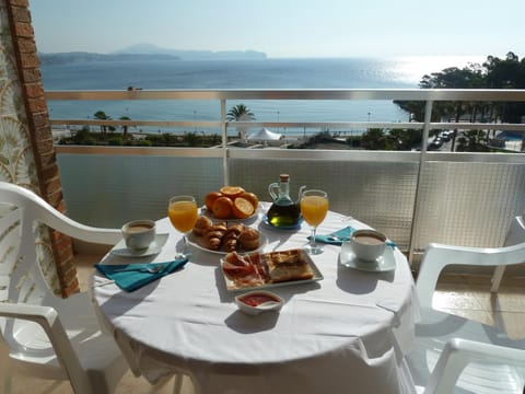 Balcony/Terrace, Mountain view, Sea view, Breakfast