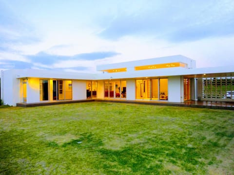 Facade/entrance, BBQ facilities, Garden, Garden view