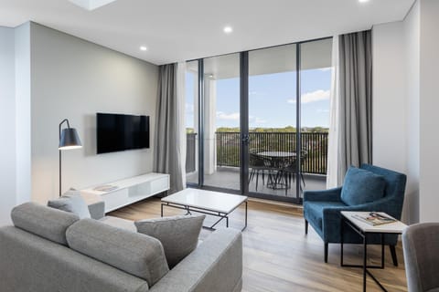 TV and multimedia, Balcony/Terrace, Living room, Seating area