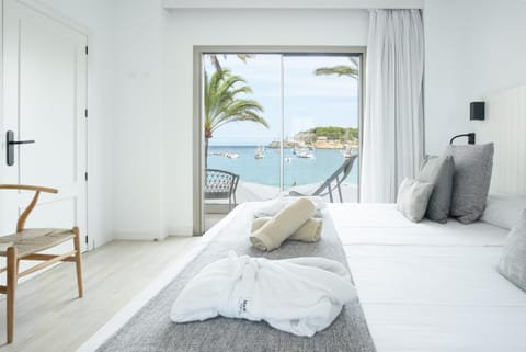 Bedroom, Sea view