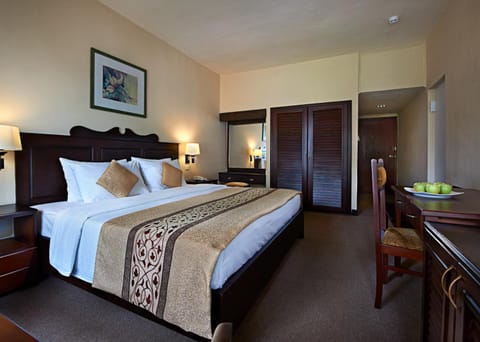 Bed, Area and facilities, wardrobe