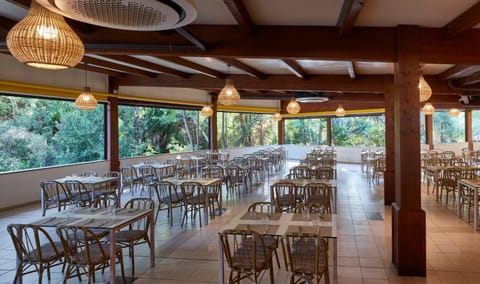 Restaurant/places to eat, Garden, Banquet/Function facilities, Garden view