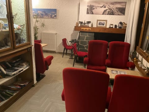 Hotel La Chaumière à 180m du télécabine et de la gare Cabin in Saint-Gervais-Bains