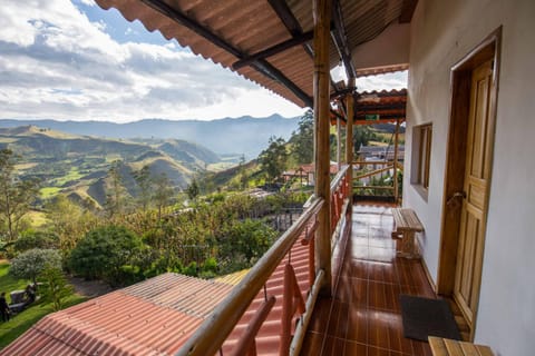 Balcony/Terrace, Mountain view