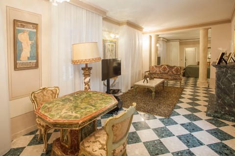 Martins Residence de Luxe Apartment hotel in Ravenna