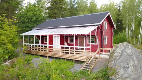 Lomahyppäys Chalet in Finland