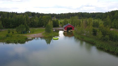 Lomahyppäys Chalet in Finland