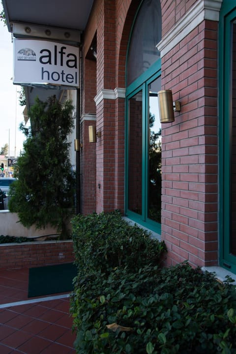 Facade/entrance, Decorative detail