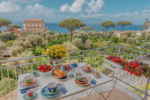 Natural landscape, View (from property/room), Balcony/Terrace, Sea view