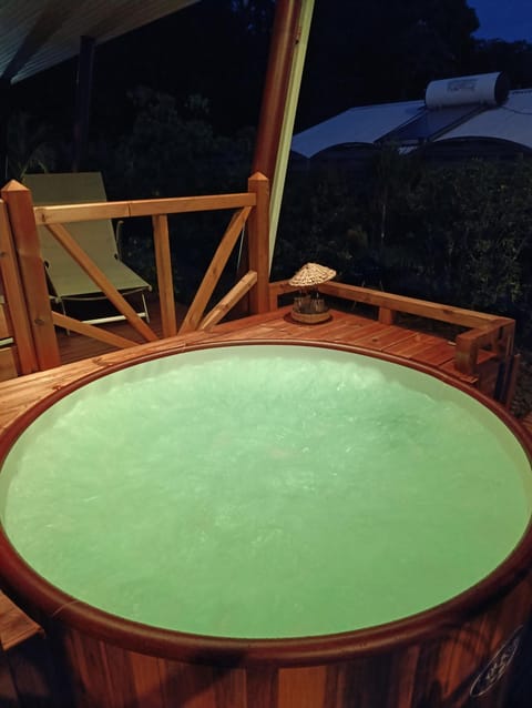Natural landscape, Hot Tub, Hot Tub, Spa and wellness centre/facilities