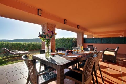 Balcony/Terrace, Decorative detail