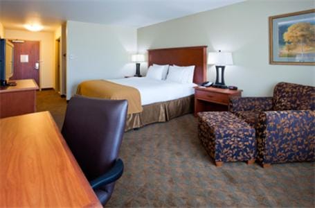 Holiday Inn Express & Suites - Mason City by IHG Hotel in Mason City