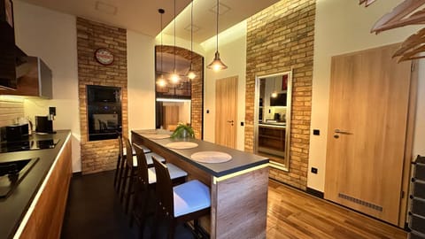 Kitchen or kitchenette, Dining area, Meals, oven, stove, kitchen