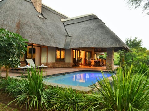 Property building, Pool view, Swimming pool