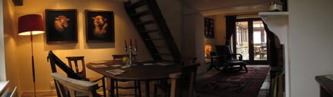 The Old Reading Room House in Corfe Castle