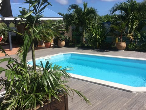 BBQ facilities, Garden view, Pool view